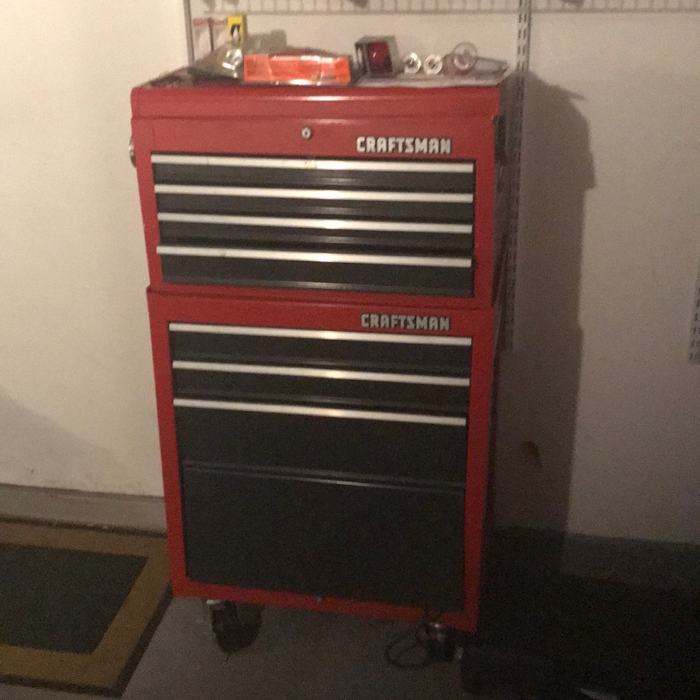 Craftsman tool wizard top & bottom on wheels